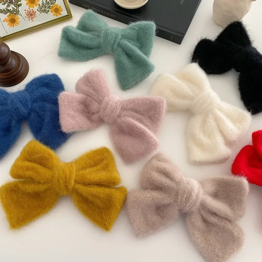 Warm Faux Fur Hair Clip Plush Large Bow Hairpin Top Clip Hair Accessories Spring Clip Fashionable Hair Accessories