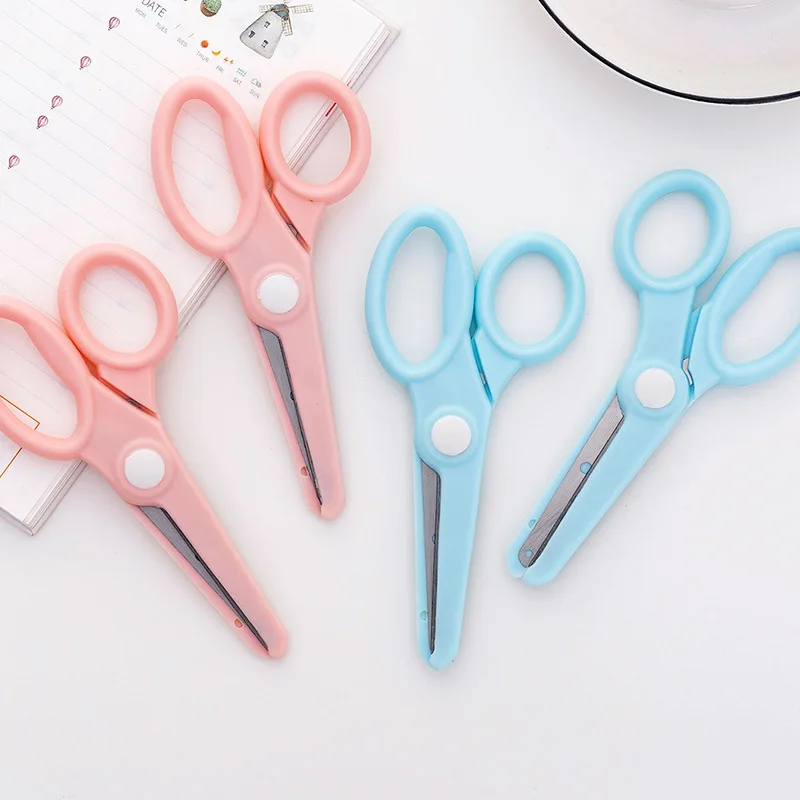 Professional High Quality Children's Elastic Design Labor-saving Plastic Safety Round Head Scissors Student Paper Cutting 13*6CM