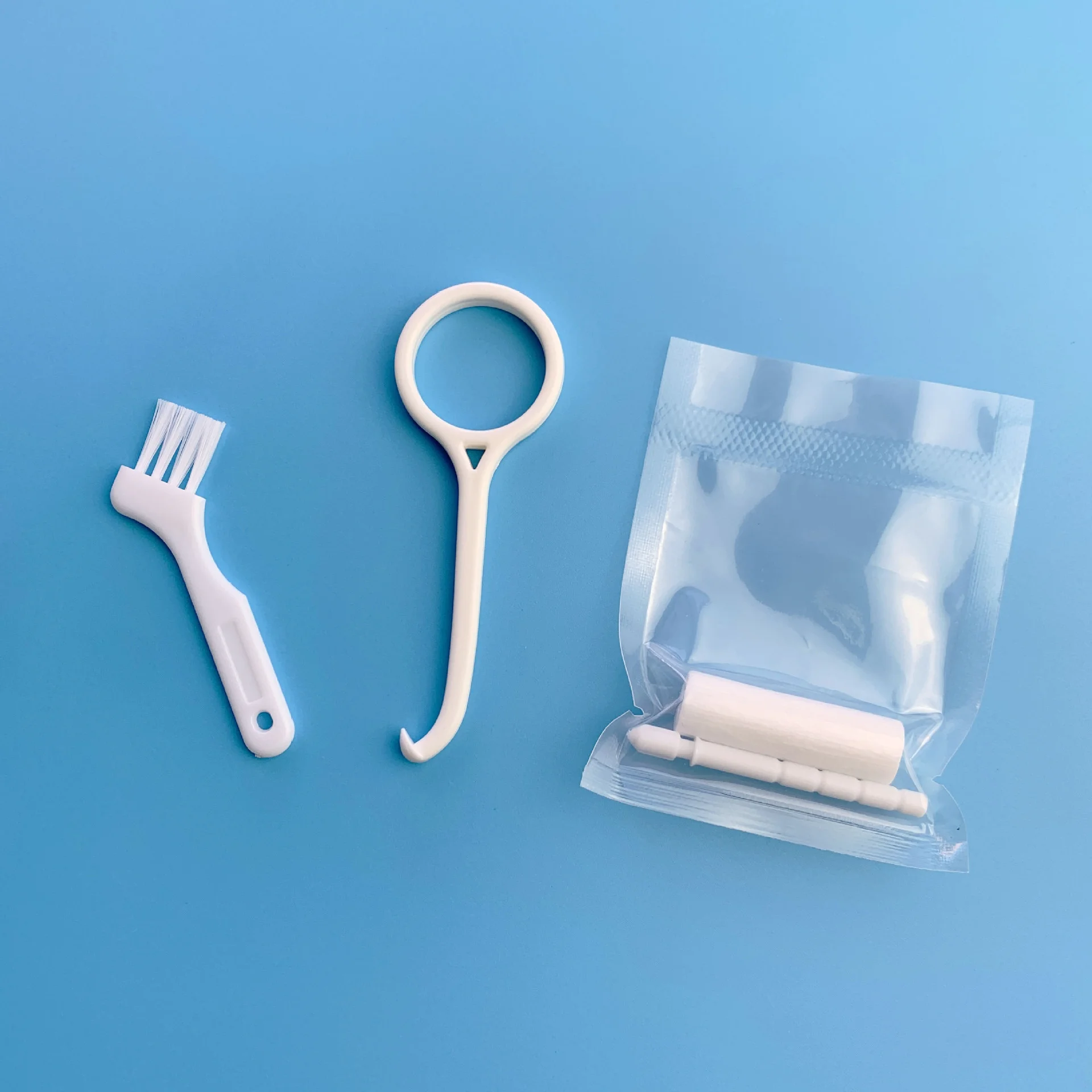 

20Pack Dental Orthodontic Aligner Chewies Removal Tool Set Plastic Invisible Braces & Silicone Denture Brush Combination