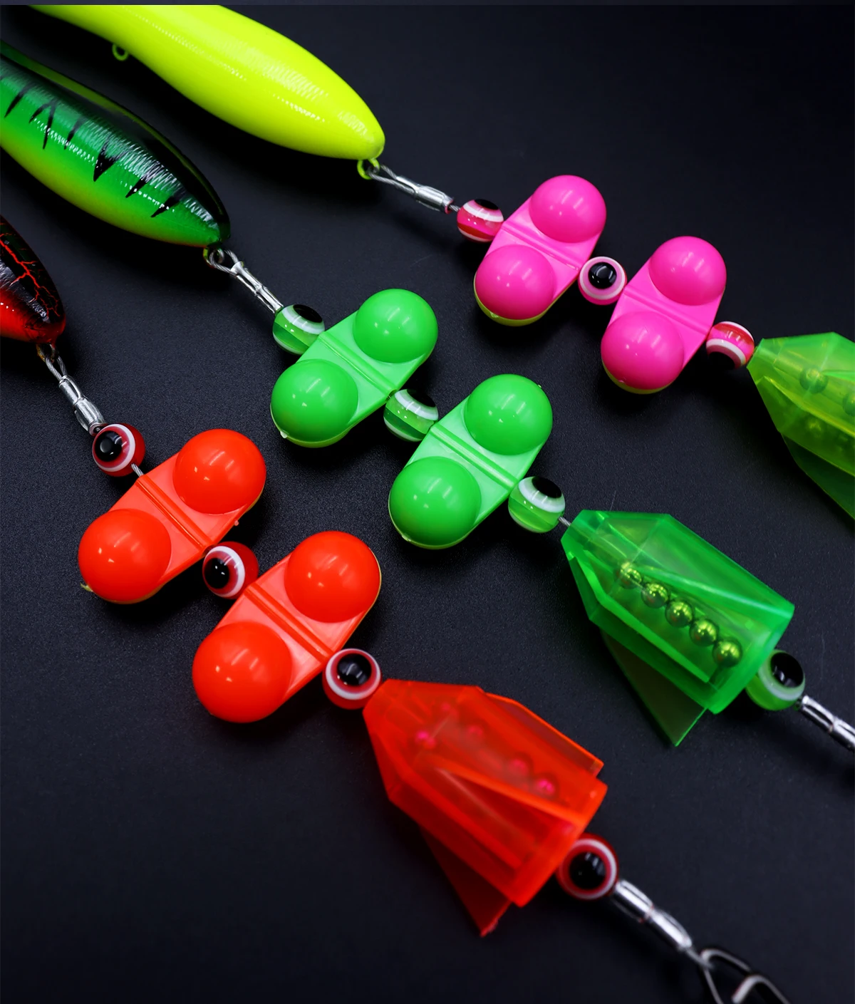 ZYZHE 3-teilige Welsangel-Rigs mit 7/0 # 9/0 # 10/0 # Bunte Kreishaken mit Kunstköder, Schwimmer und Klingelkugel – Ideal für Welsangeln – Detail 6