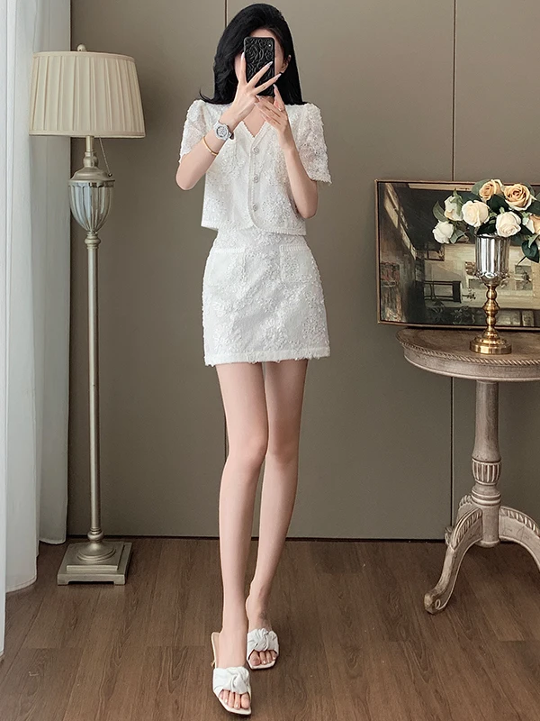 

High-End Fashion Set Women's Summer 2026 New Style Little Fragrance Wind Elegant White Short Sleeve Top Short Skirt Two-Piece...