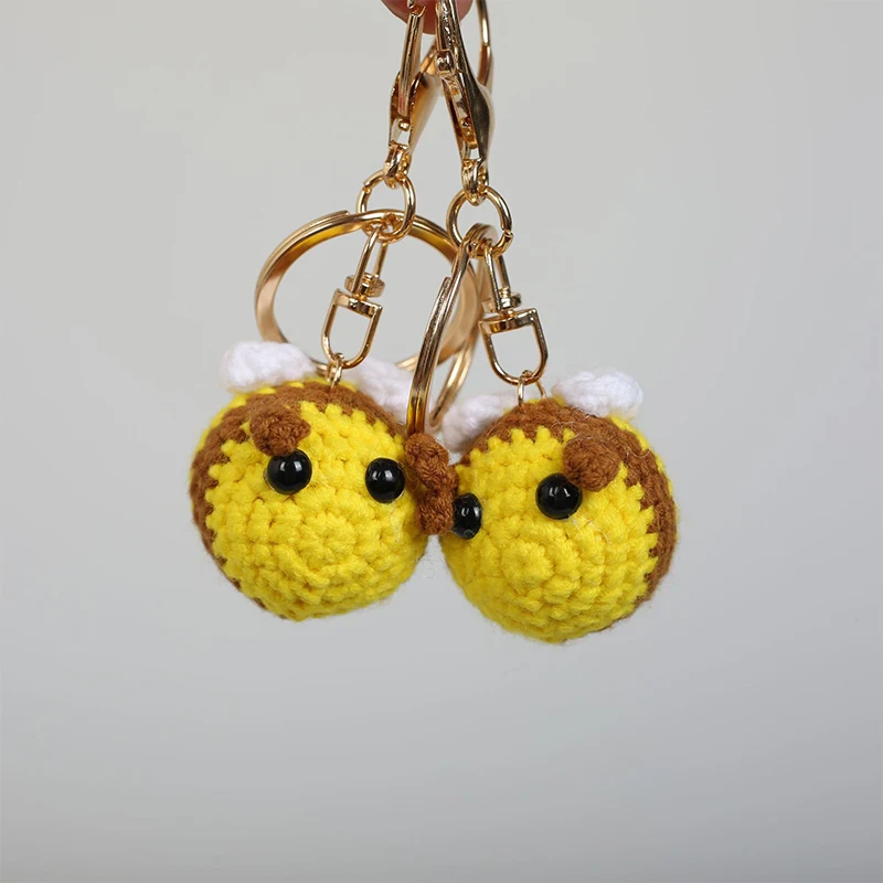 New Creative Wool Crocheted Bee Keychain Little Bees Car Key Ring Pendant Handmade Backpack Ornaments Couple Cute Keychain