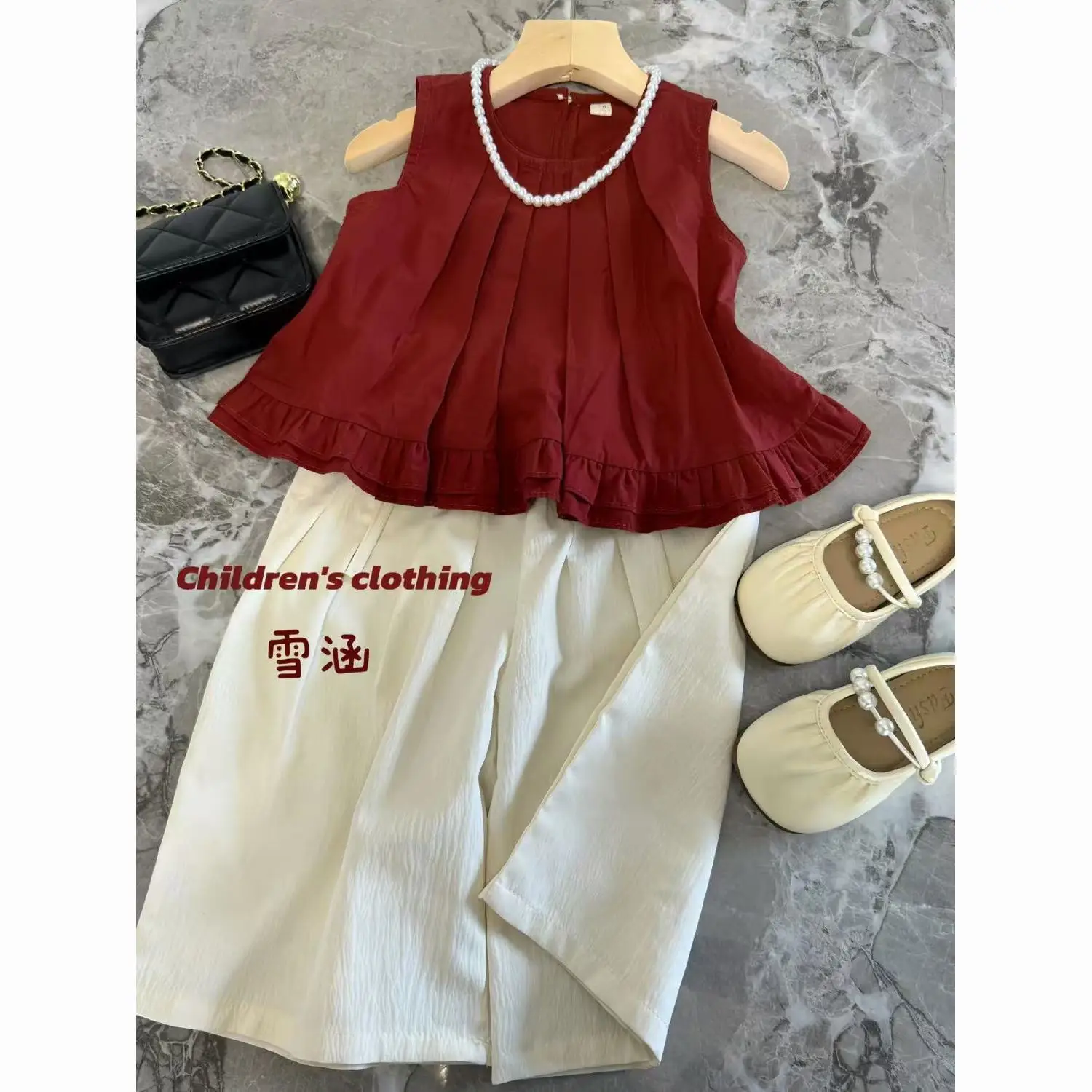 

Летний комплект с цветочным бутоном, новинка 2025, детские широкие брюки без рукавов для девочек, комплект из двух предметов, летняя одежда