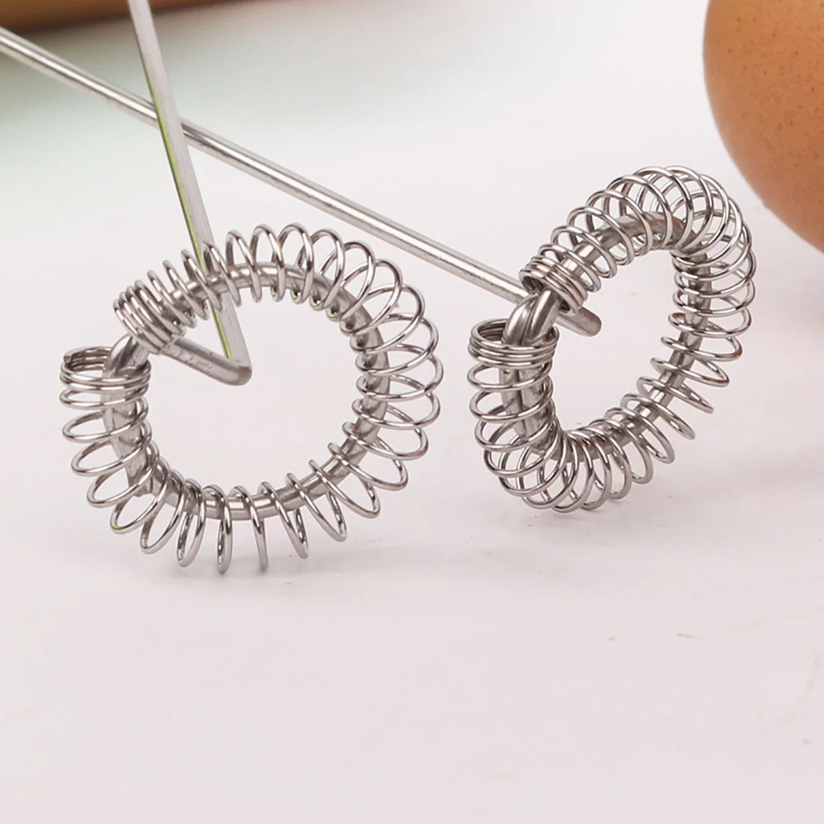 Популярный мини-портативный ручной электрический миксер для взбивания яиц, венчик для кофе, блендеры для кухонной утвари, вспениватель молока, коктейли, мешалка Whal