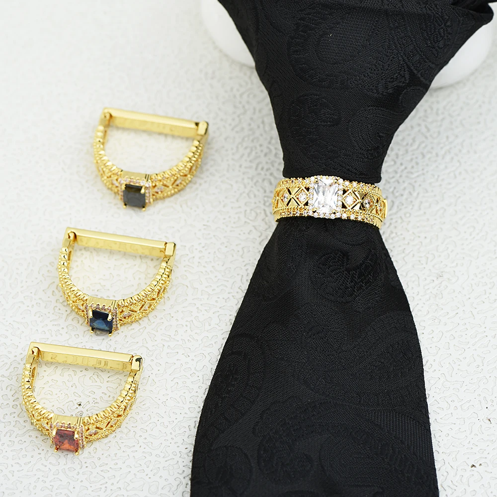 ICEYY Clips de corbata Anillo de corbata versátil para hombre Anillo de hebilla con incrustaciones de circón de lujo Accesorios de joyería para hombres de negocios de boda
