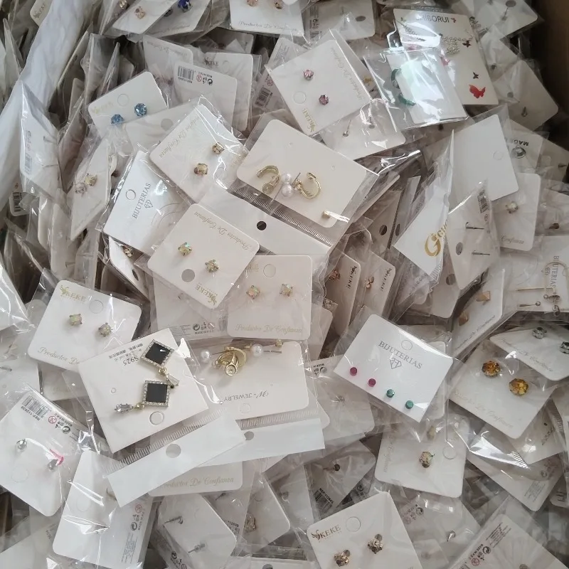 عشوائي 1/10/30/50 قطعة أو أزواج مجوهرات مختلطة انتزاع حقيبة نمط غامض مع أقراط خواتم القلائد أو أساور هدية عشوائية #6