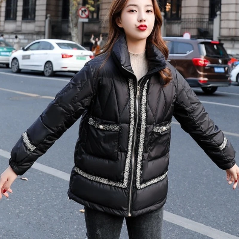 

2023 New Women Down Jacket Winter Coat Female Short-length Light Parkas Fashion Stand Collar Outwear Loose Commuting Overcoat