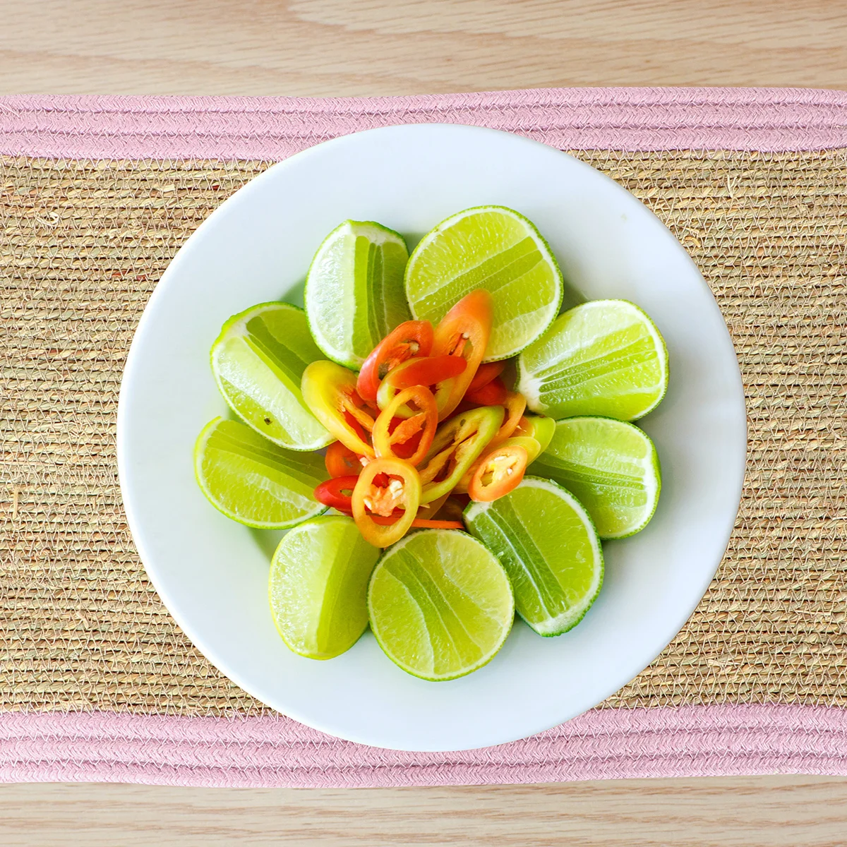 

1pc Anti-Scald Placemats Straw Woven Table Mat Heat Insulation Non-Slip Dining Accessories For Kitchen Christmas Wedding Party