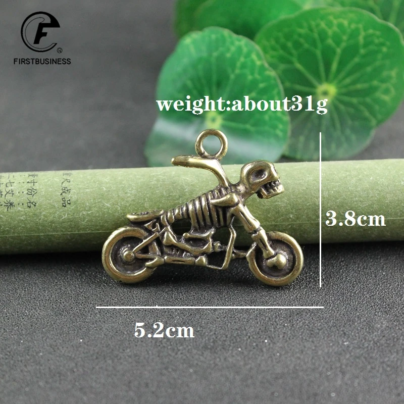 Brass Skull Head Locomotive Charms Creative Vintage Men 3D Mini Motorcycle Keychains Pendants Pure Copper Key Chains DIY Jewelry