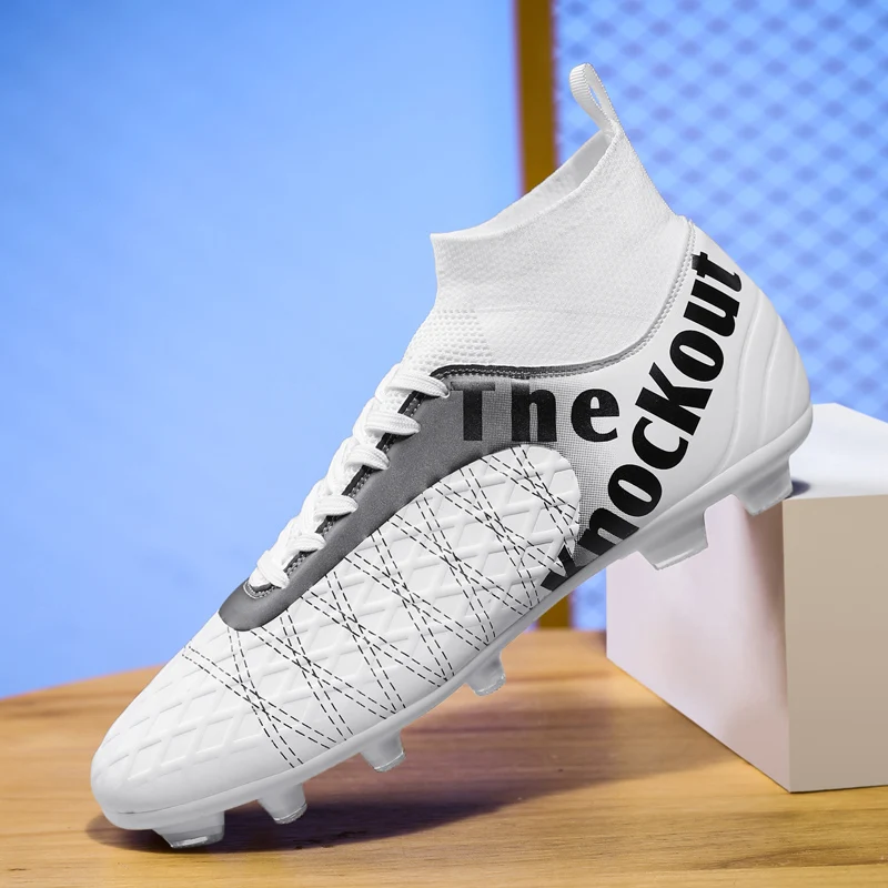 

Hight-quality Soccer shoes C.Ronaldo Competition training shoes Anti slip wear resistant Fustal Football boots Chuteira Society