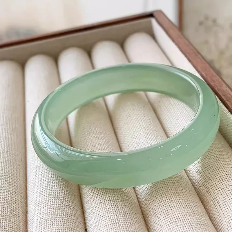 Natural aventurine jade bracelet, clear water color jade bracelet, Xinjiang gold silk jade, green flat bar women's hand ornament