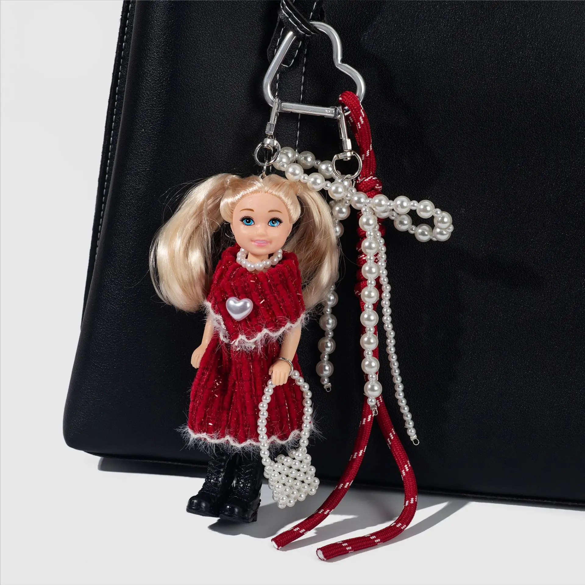 

Корейская версия, милая кукла-баби для девочек, кукла-принцесса, кулон, брелок, милая изысканная маленькая ароматная ветровая юбка, брелок для куклы BJD, подарок