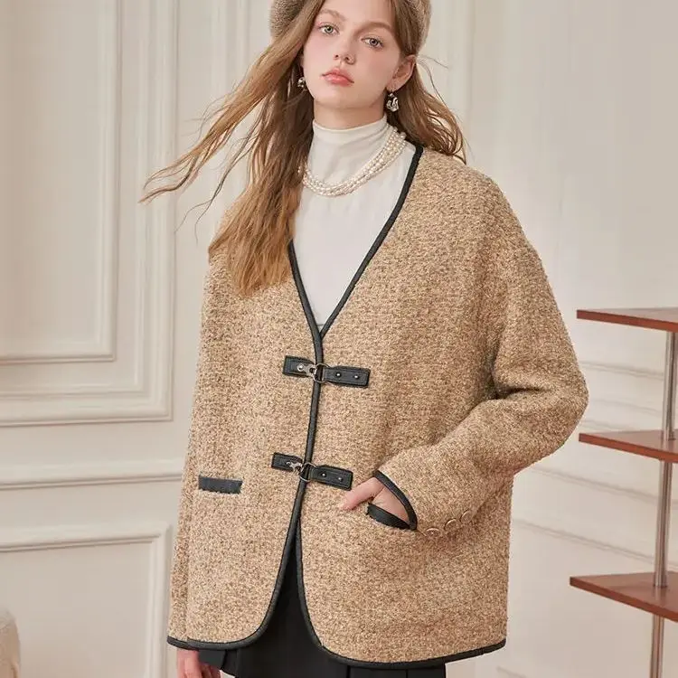 

Short Woolen Coat High Quality V-Neck Contrasting Color 2023 Winter New Style Tweed Small Fragrant Coat For Women