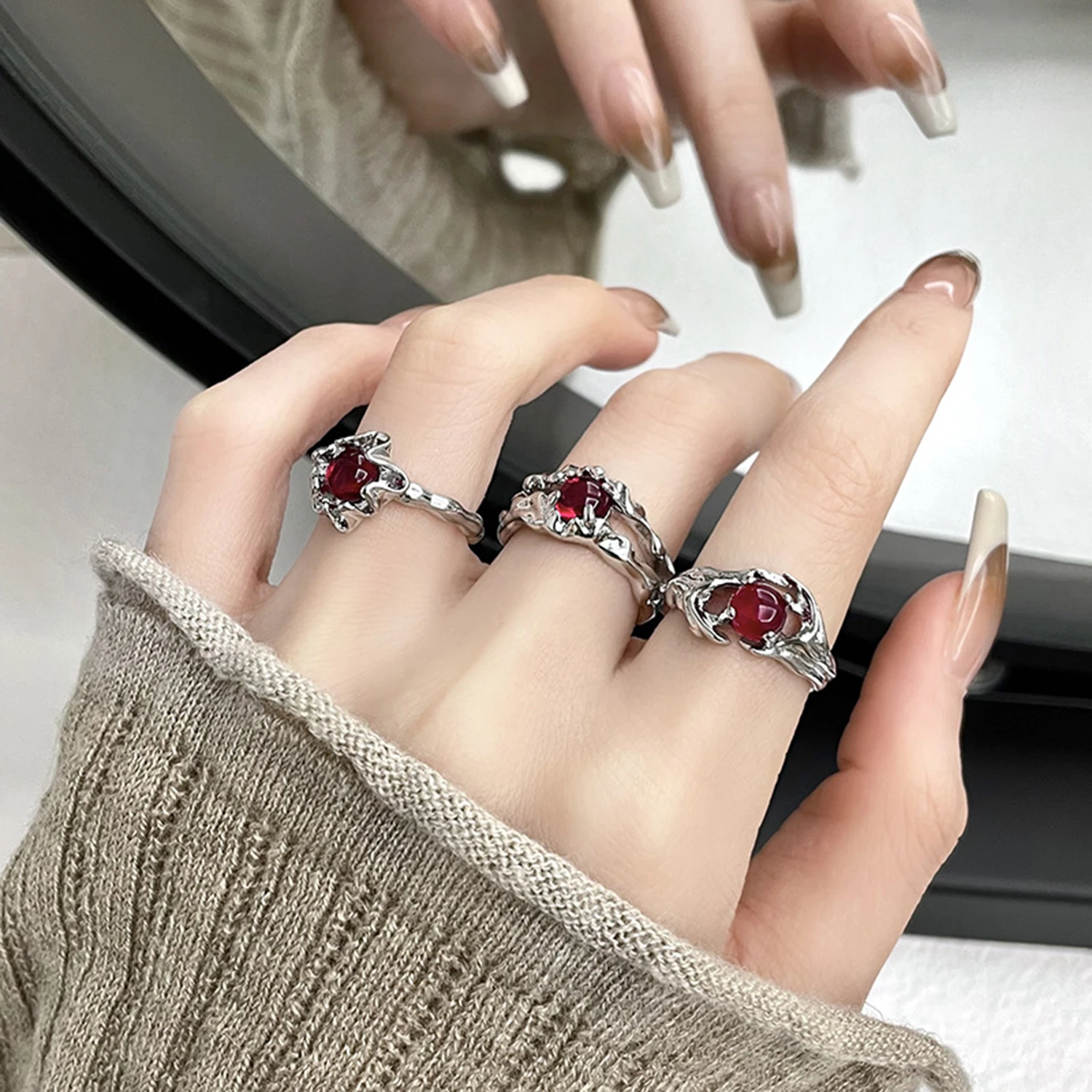 Irregular Stone Rings Y2K Aesthetic Girl Hollow Red Ring for Women Girls Flower Bud Open Ring Vintage Jewelry Accessories