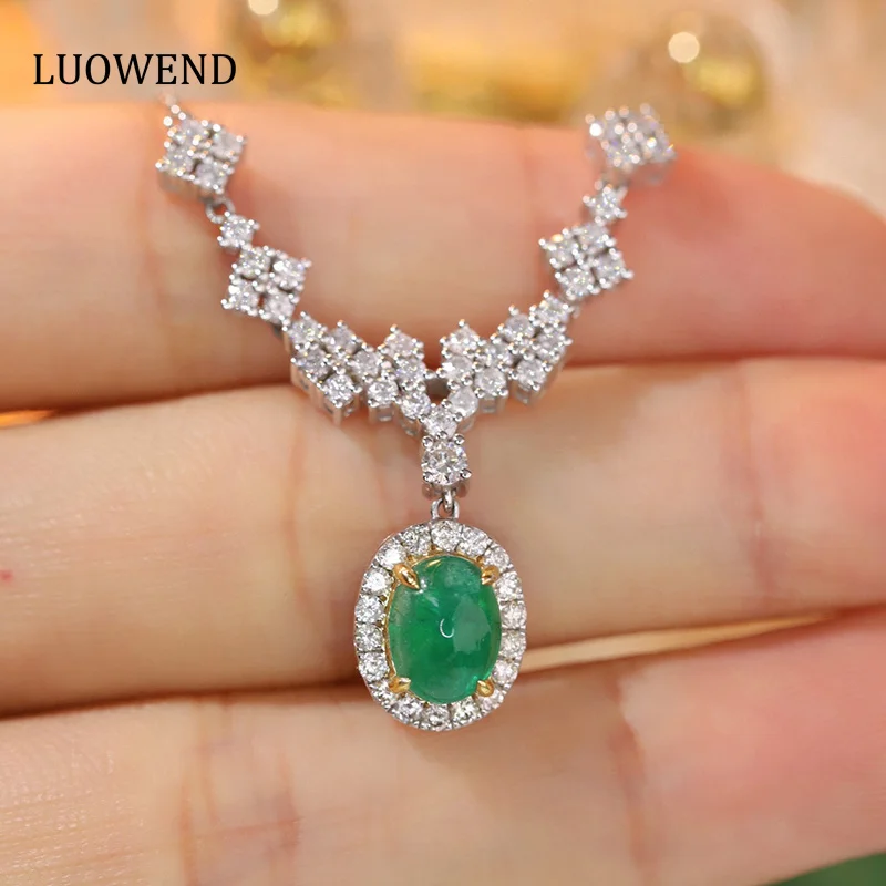 

LUOWEND 18K White and Yellow Gold Necklace Luxury Romantic Style Real Natural Diamond Natural Emerald Necklace for Women Wedding