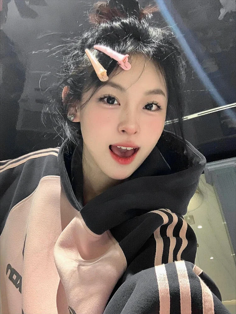 

Retro American Sweet Cool Contrast Color Shoulder Hoodie Women's Autumn Winter Loose Lazy Style Jacket Small Design Sense