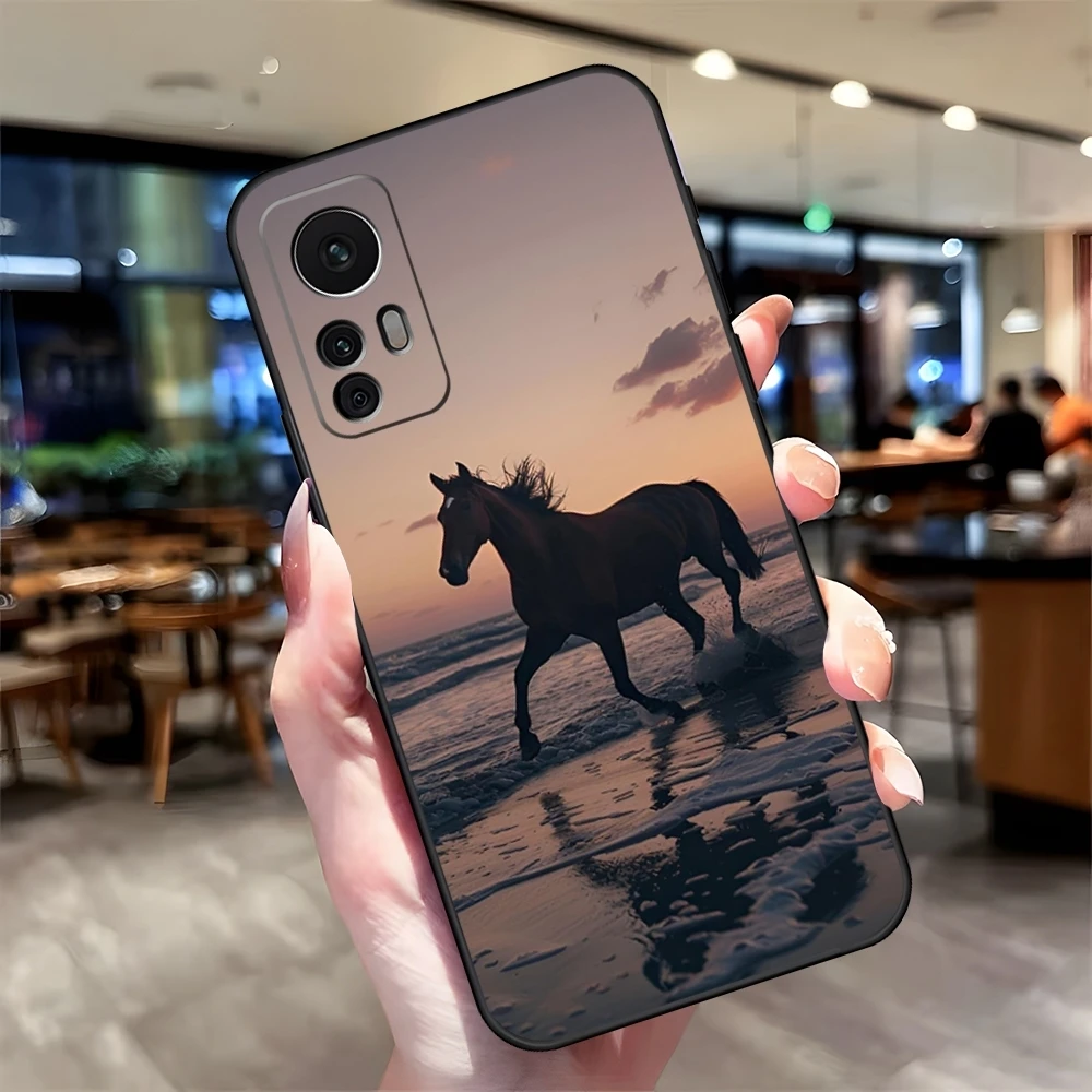 Animal Galloping Horse Phone Case Fundas for Xiaomi Redmi Note 13 10 12 Pro POCO F4 F5 X5 Pro 12 13 11T Lite Ultra Cover