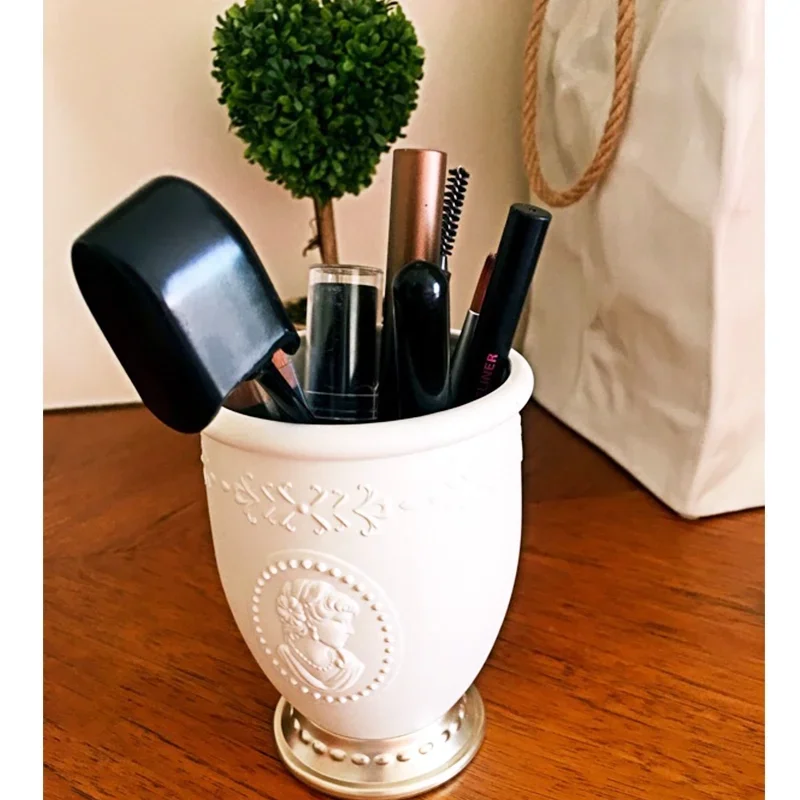 Resin embossed makeup brush tube cosmetic organizer storage box Cosmetic storage box Brush brush bucket Desktop storage tube