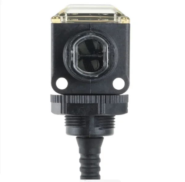 42EF-P2MPB-F4  Retroreflective Photoelectric Sensor, Block Sensor, 3 m Detection Range IO-LINK