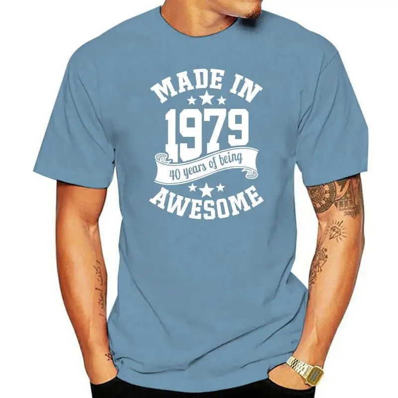 Mens Made in 1979 40 Years Of Being Awesome 40th Birthday T-Shirt Fortieth 2022