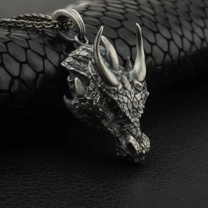 Fashionable and Domineering Triangle Dragon Head Pendant Zodiac Demon Dragon Animal Necklace Men\'s Cool Motorcycle Accessories