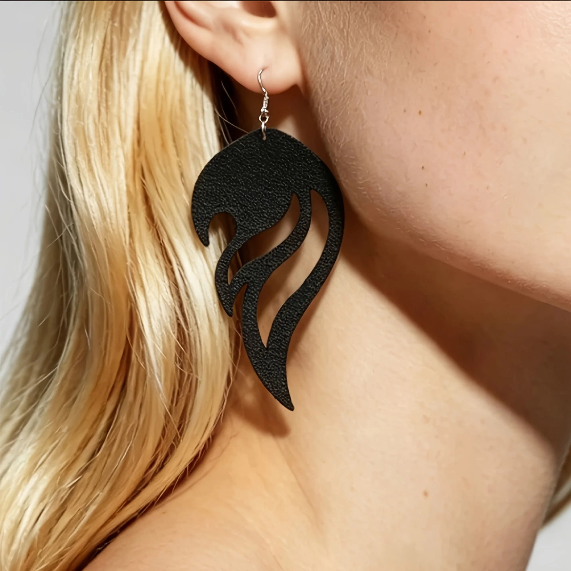1 Pair Marliwoo Gothic Flame Hollow PU Leather Drop Earrings Irregular Curved Pendant Silver‑toned Hook Women Costume Earrings