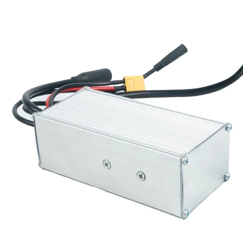 

Electric Bicycle Accessories 36V/48V Electric Bike 11A Brushless DC Motor Controller for E Bike Scooter