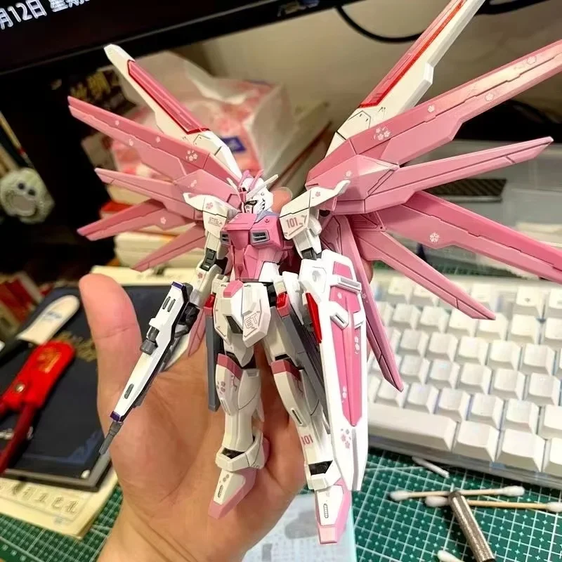 HG 1/144 Freedom Sakura Pink Custom Version Assembly Model Kit Action Figure Cherry Blossom Decal SEED Collectible Toy Gift