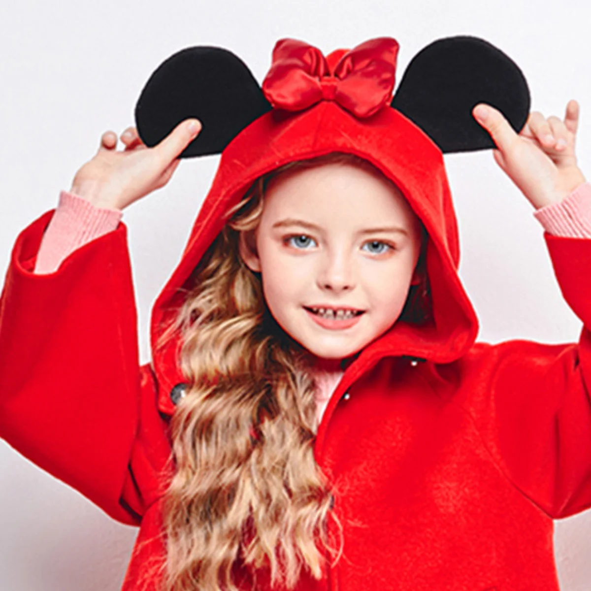 Disney Autumn and Winter Girls\' New Minnie Cute Long Fleece Coat with Bow Minnie Print Windproof and Warm Hooded Coat