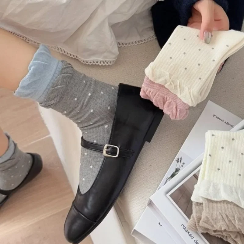 Neue Damen-Herbst-Frühlings-Socken aus feinkämmiger Baumwolle, mittellang, mit Blasenspitze und Polka-Dot-Muster, trendige, lässige lange Socken