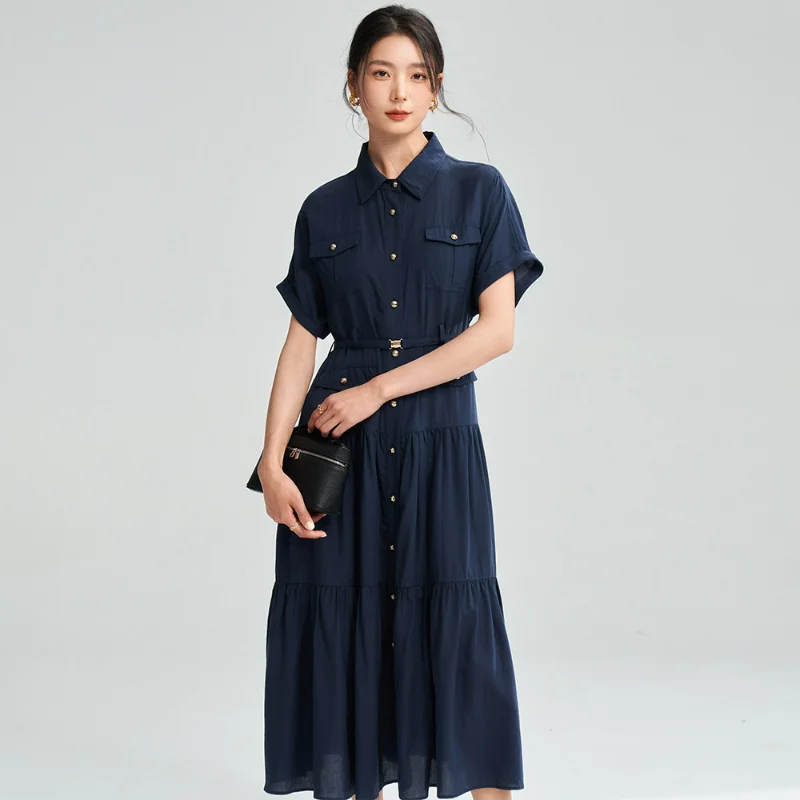 قميص صيفي فساتين طويلة للنساء طية صدر السترة باللون الأزرق الداكن حزام طية صدر السترة بحاشية كبيرة بأزرار وأكمام قصيرة وخصر عالي على شكل حرف a نمط فكر