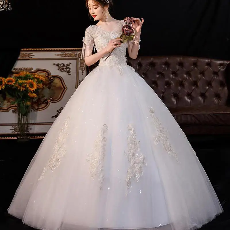 คลาสสิก V คอชุดแต่งงานกับพู่ Elegant Lace Applique Tulle Sukienka Na Wesele ชุดเจ้าสาวใหม่ที่กําหนดเอง