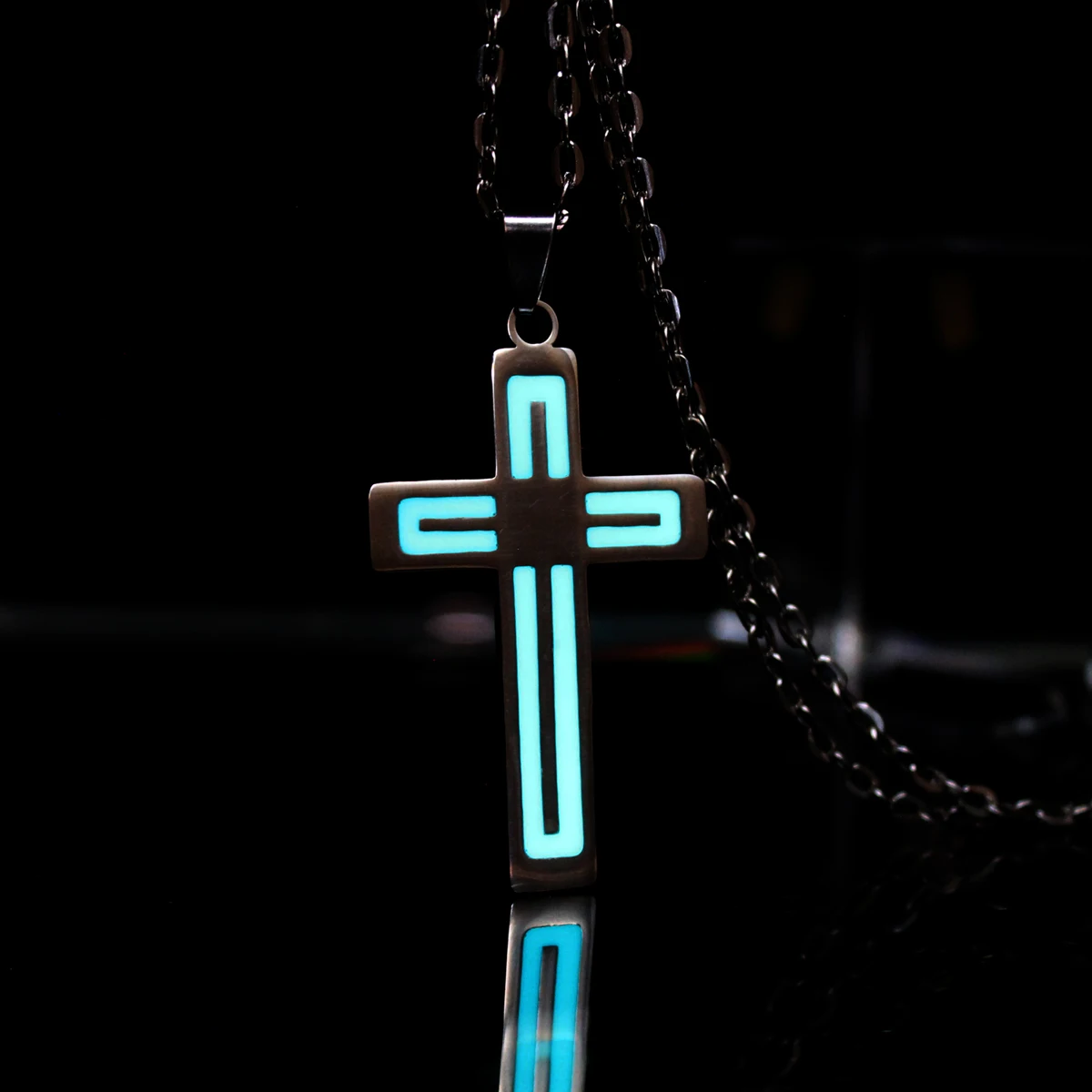 Glowing Necklace CROSS Necklace Stainless Steel Necklace Cross GLOW In The DARK Night Fluorescent Christmas Gifts Men Women Girl