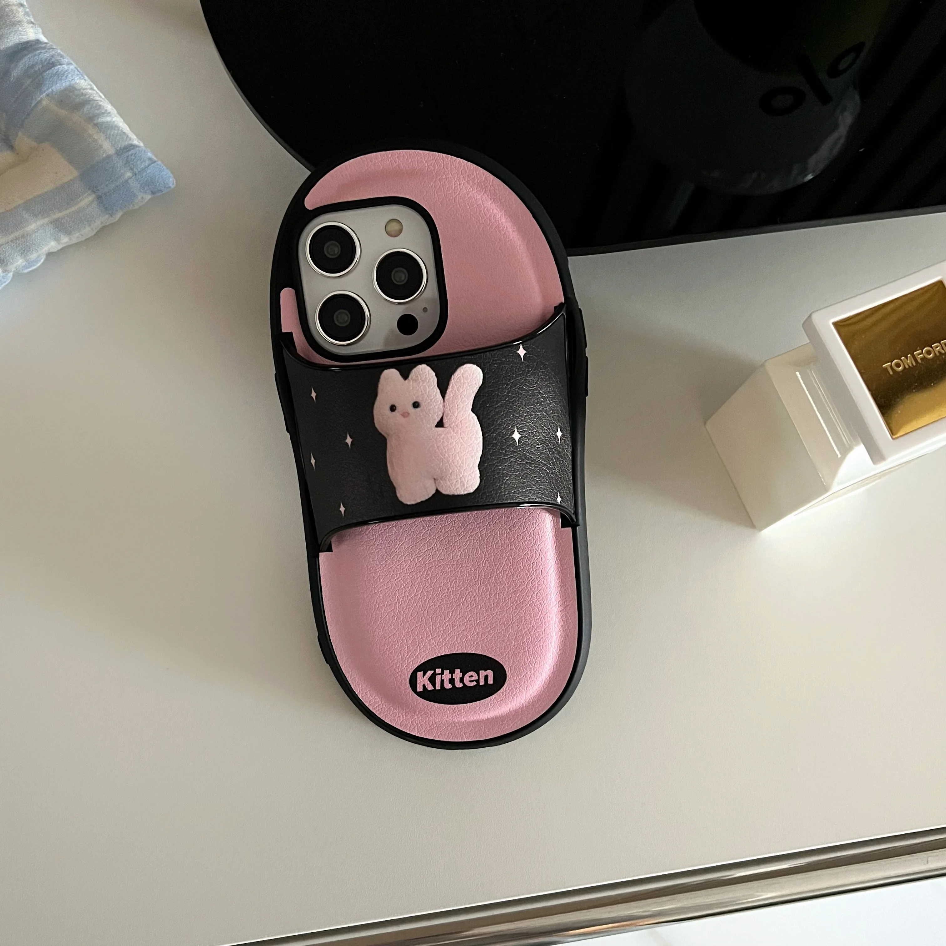 Korean INS Funny Pink Kitty Leather Slipper Case for iPhone 15 14 13 Pro Max Back Phone Cover for 12 11 X XR Xs 7 8 SE2020 Funda