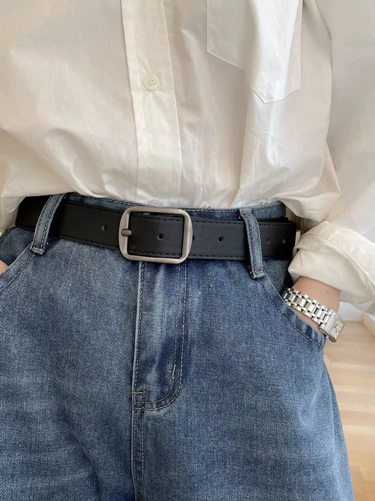 Modischer quadratischer Dornschließen-Gürtel im minimalistischen Slim-Fit-Stil, Punk-Millennial-Metallschnallengürtel, hochwertig, echt, lässig, vielseitig einsetzbar – Detail 2