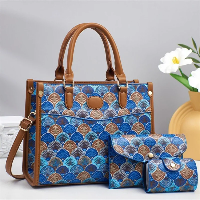 

Vintage Inspired Kiss Lock Clutch For Women Designer Elegant Leather Evening Bag Retro