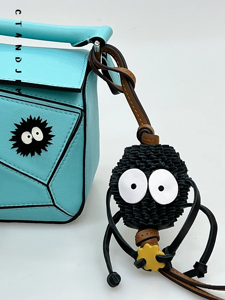 

Handmade Woven Coal Ball Pendant Premium Sheepskin & Cowhide Exquisite Cute Cartoon Bag Fashion Ornament for Daily ﻿