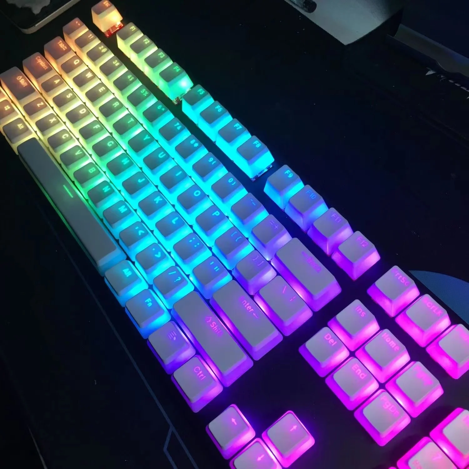 ใหม่ PBT 108คีย์พุดดิ้ง Keycaps สำหรับ Cherry MX Switch คีย์บอร์ด OEM Backlight Gaming หมวกสีน้ำตาลสีแดงสีดำสีน้ำเงิน