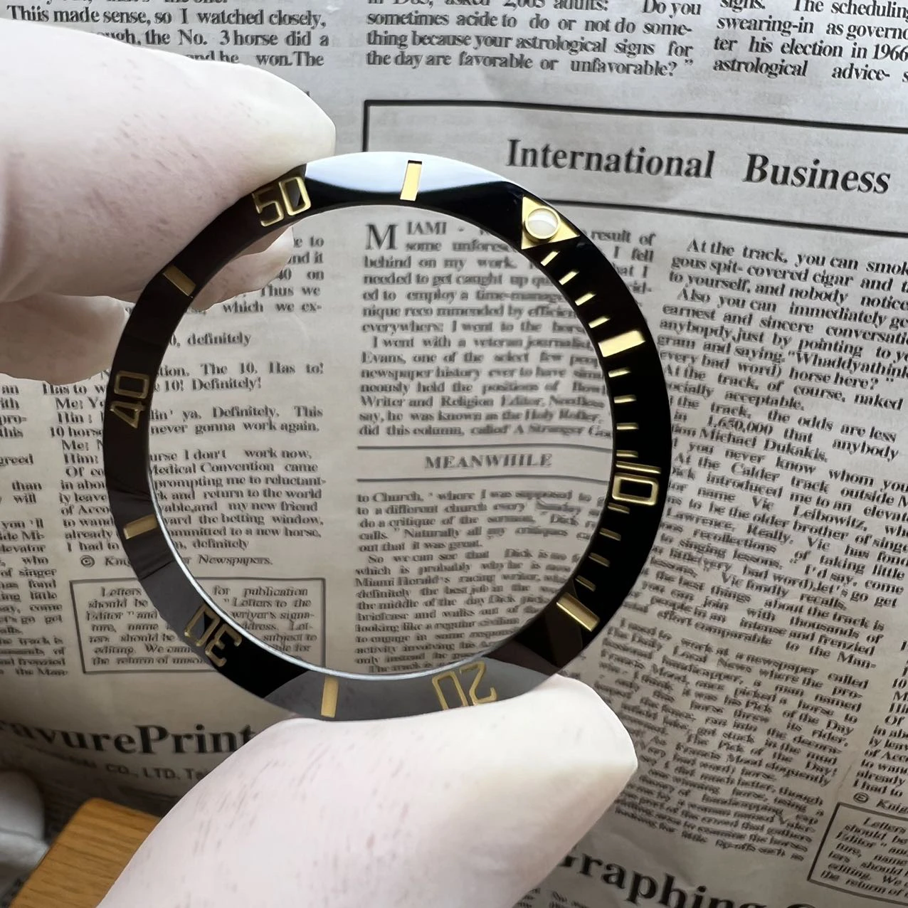 

Room gold black water ghost m116613 special substitute ceramic ring high quality C factory (ice blue luminous scale)