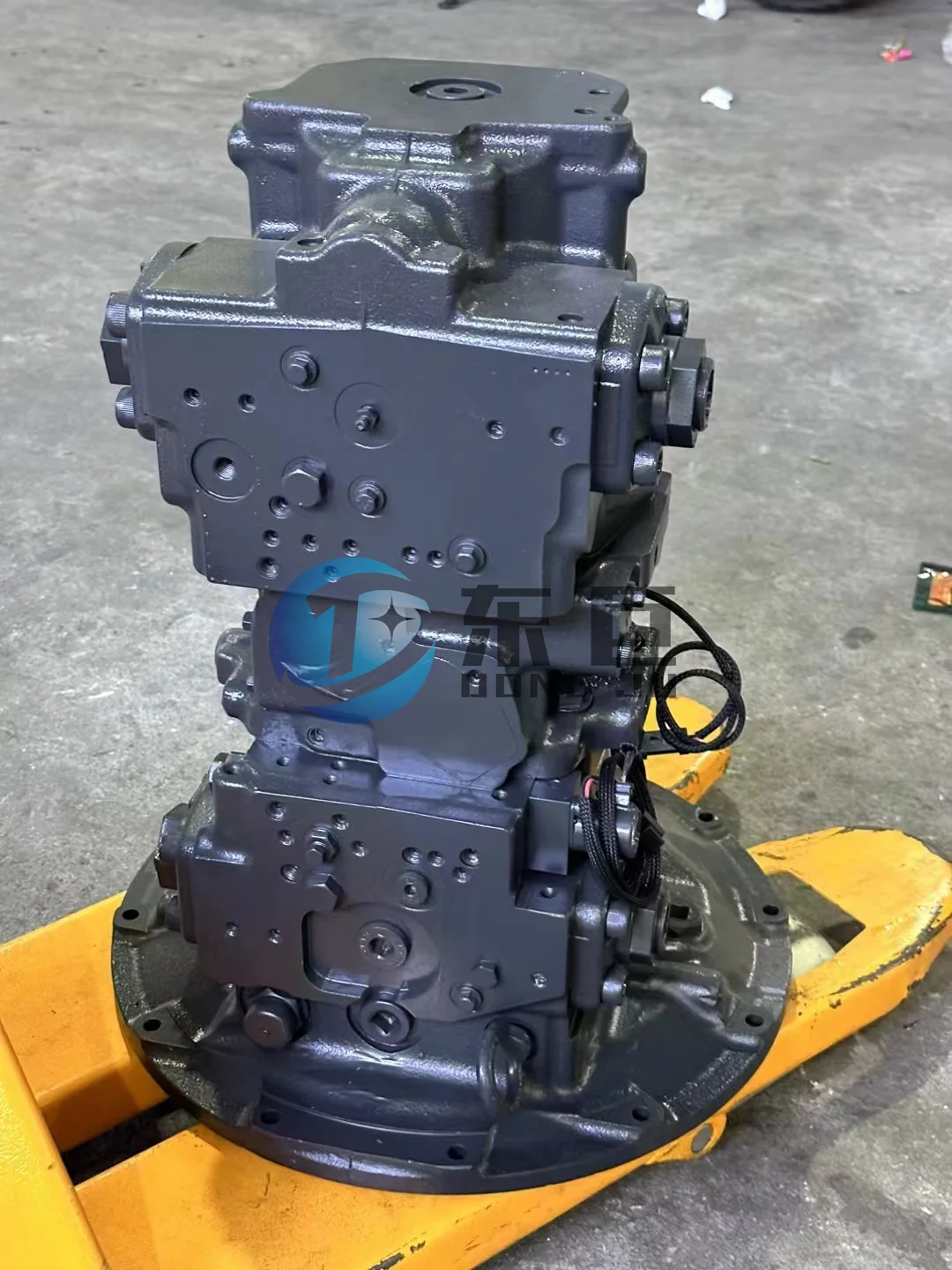 PC200-7 PC400 Excavator hydraulic main pump pc200-6 Pc220-8 Hydraulic pump  708-2l-00300 708-2L-00112 708-2H-00450