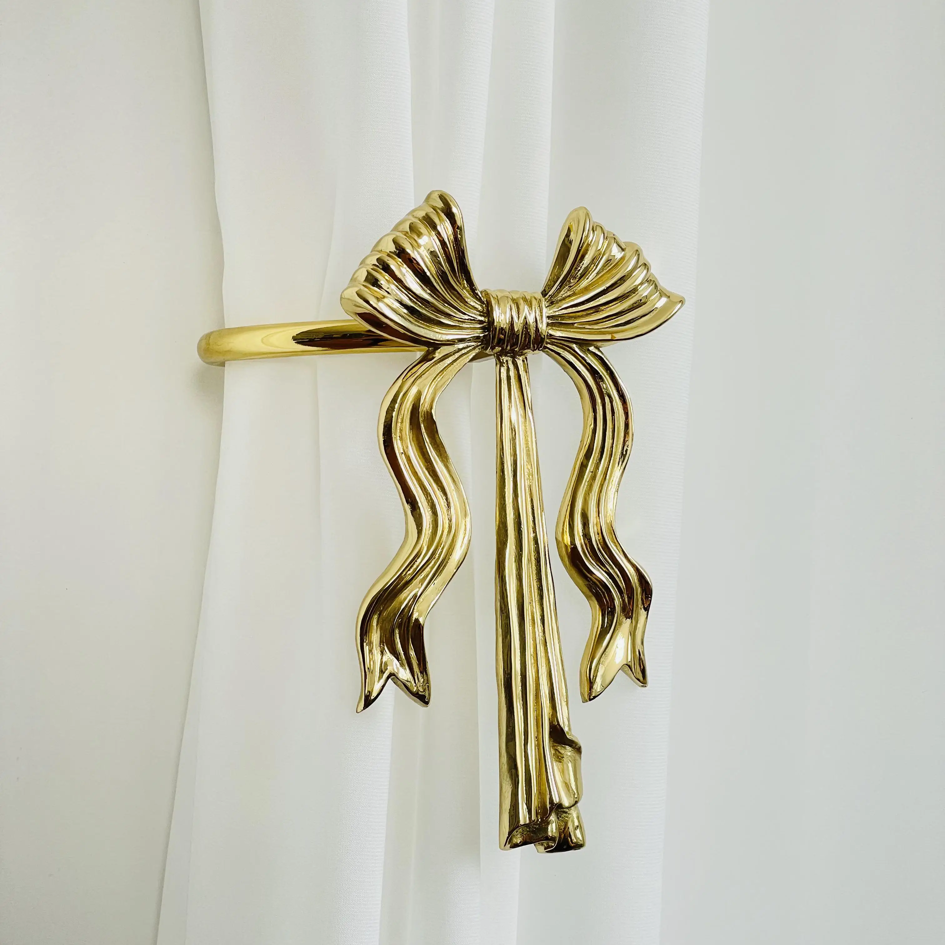 シンプルな真鍮製の弓型カーテン装飾用壁掛けフック