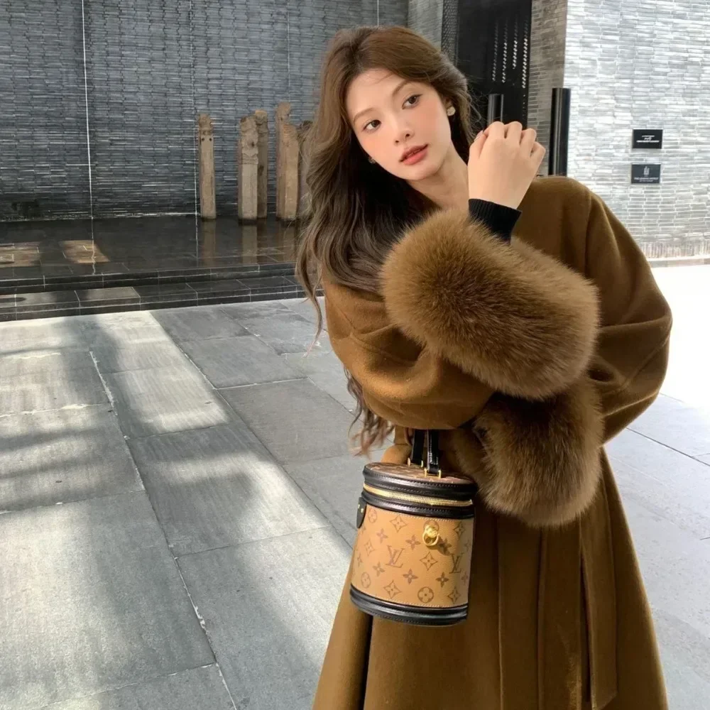 2024 Women Big Fur Collar Elegant Warm Woolen Coats Real Fur Jacket with Belt Loose Fashion Outerwears Overcoats Female