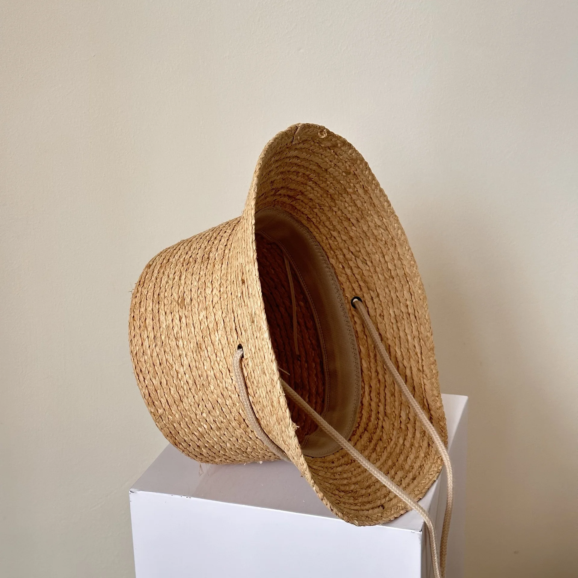 New Fashion Handmade Raffia Fisherman Hat Women\'s Wide Brim Bucket Black Coffee Vintage   Straw Cap Sun Hat Beach Designer Hats