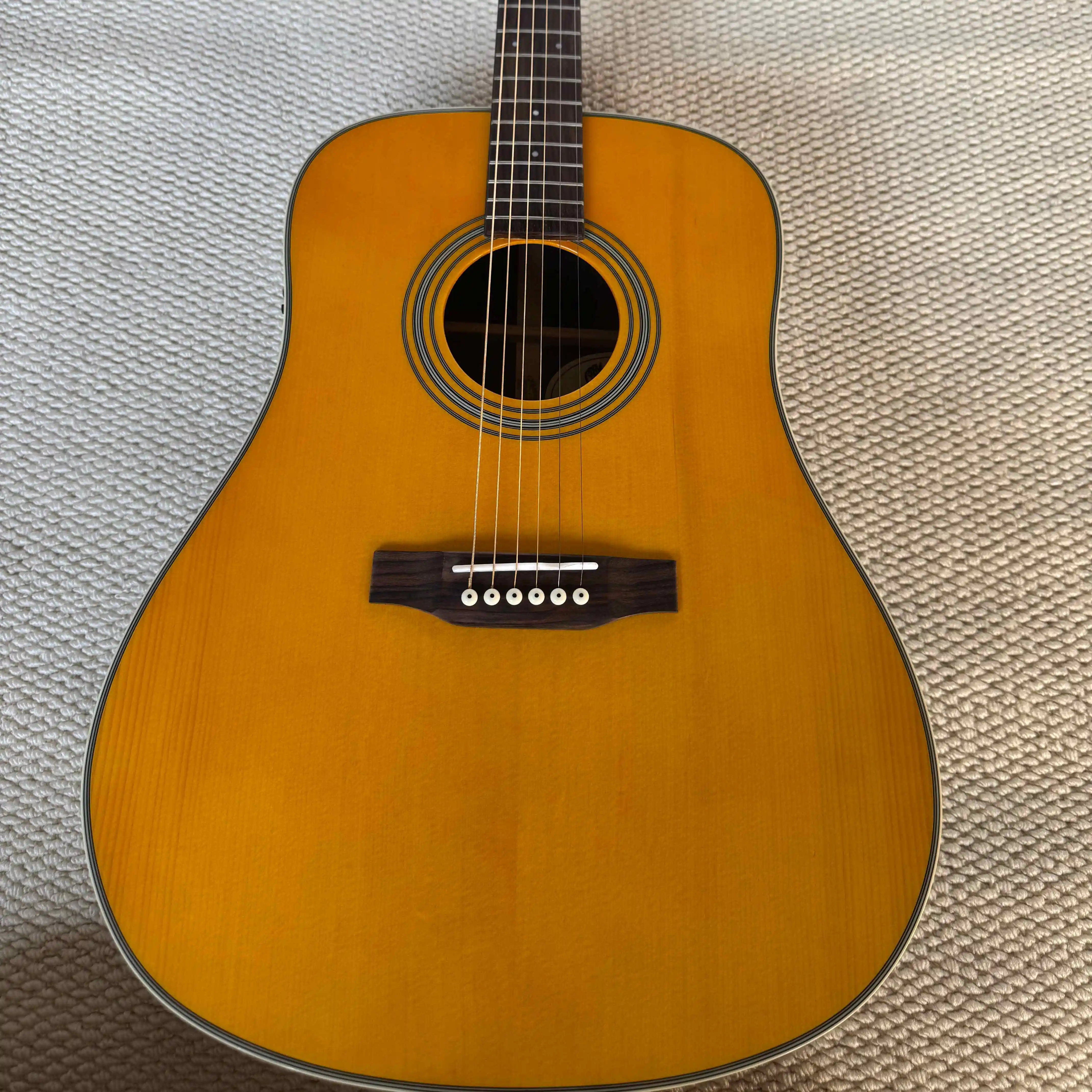 New Yellow D-28 with EQ Acoustic Guitar Spruce Top Folk Style Bone Nut Suitable for Studio Recording view 4