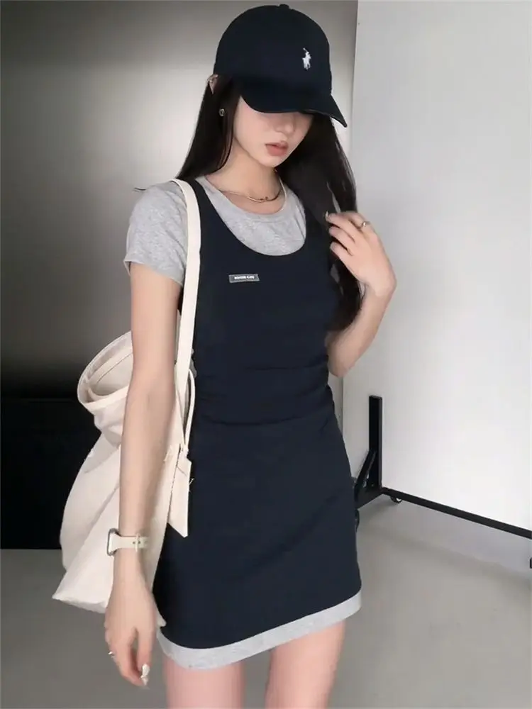 فستان نسائي ضيق بأكمام قصيرة ، مزيف من قطعتين ، برباط ، رمادي ، تي شيرت بأكمام قصيرة ، مثير ، فتيات مثيرات ، صيف ، جديد ،