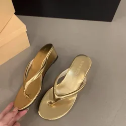 Women's Summer Slippers with New Wedge Heel PU Flip Flops Fashionable Sandals Beach Slippers Dresses Height Increasing Sandals