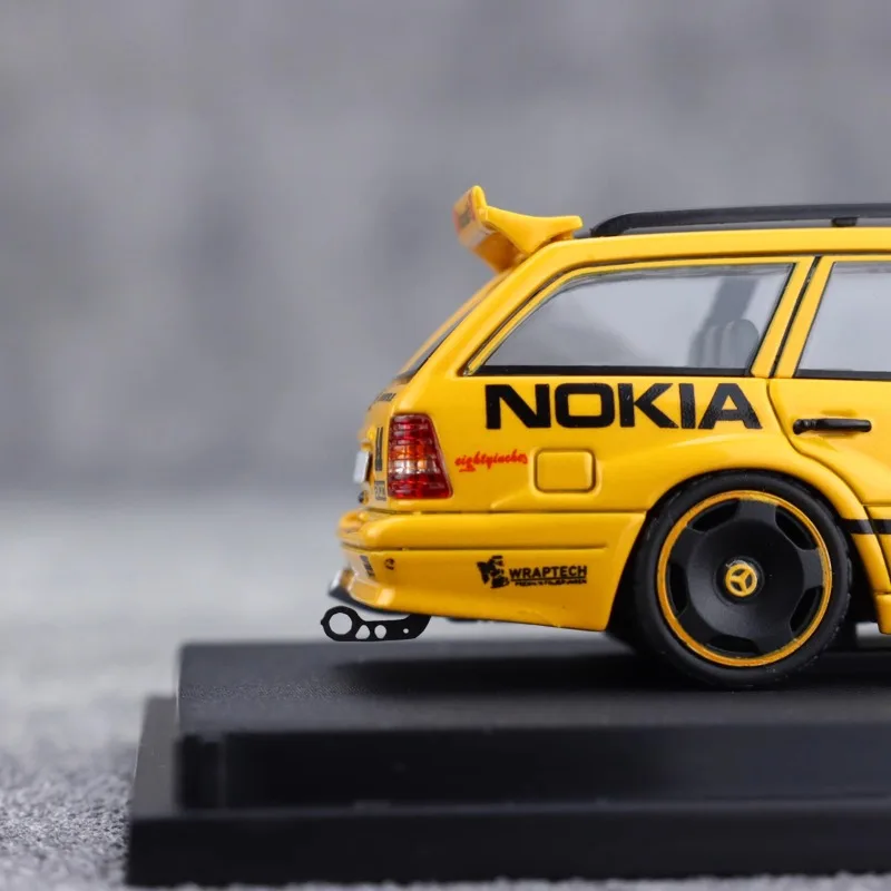 مورتال 1/64 بنز S124 MODEII EVO2 لعبة معدنيّة سيارة دييكاست نموذج معدني الهدايا