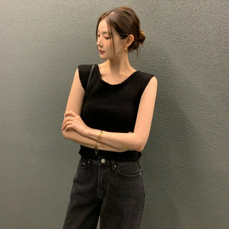 New Fashion Korean-style Sexy 2026 Summer Spice Girl Style Backless Strap Design Sense Elegant Knitted Sweater T-shirt for Women view 5