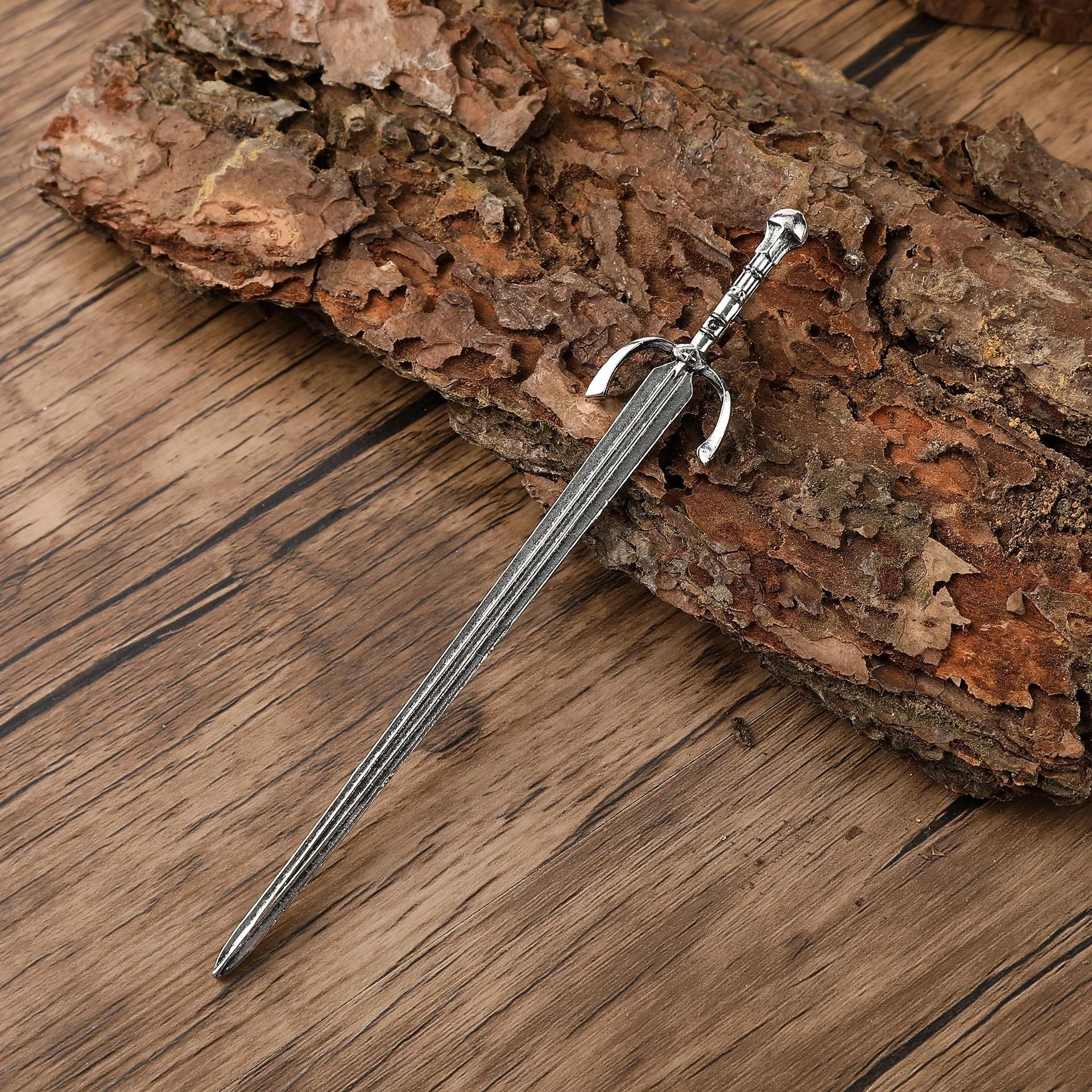 1pc Niche Personalized Viking Sword Alloy Women Hairpin Nordic Norwegian Style Hairpin Knight Sword Fashionable Hair Accessory