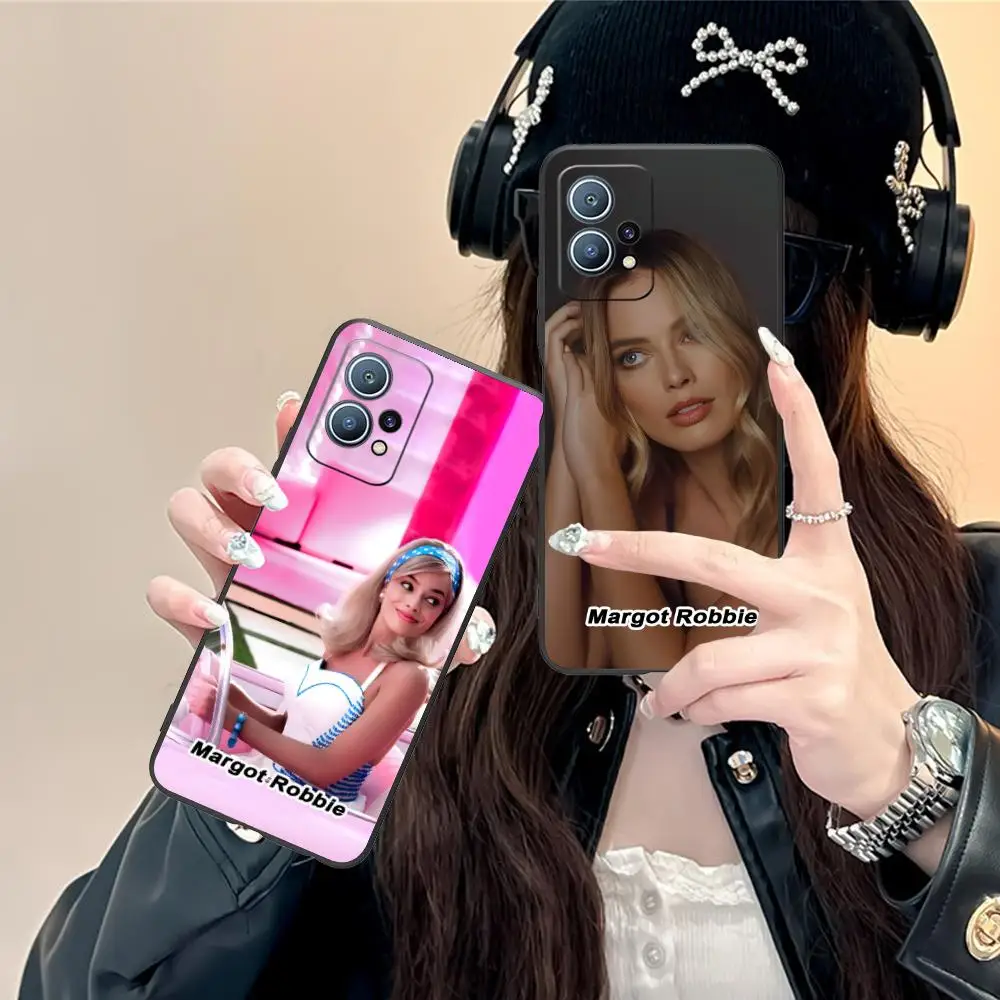 Margot Robbie Mobil…
